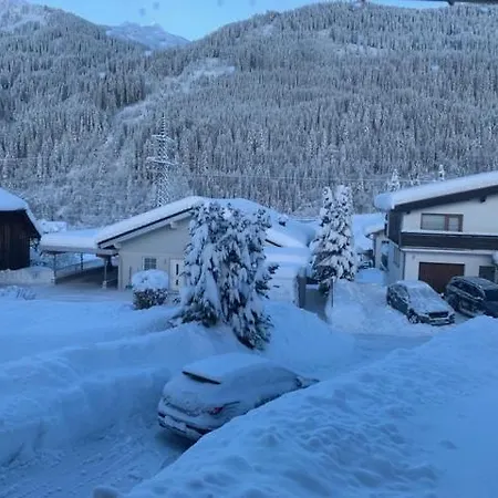 Lori Wald am Arlberg