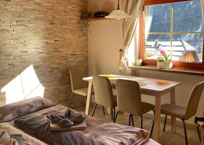 アパート Lori ヴァルト・アム・アールベルク